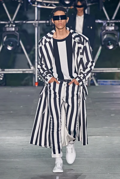 Look 46